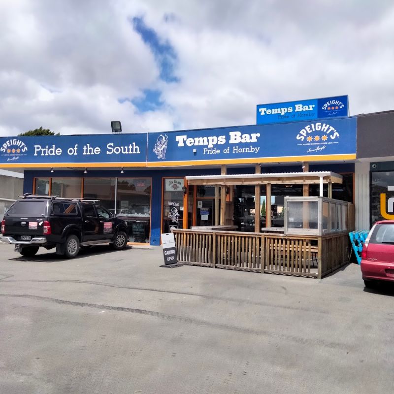 Having a great time at the Temp's Bar  in Christchurch 