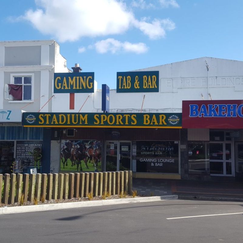 Having a great time at the Stadium Sports Bar  in Te Puke 